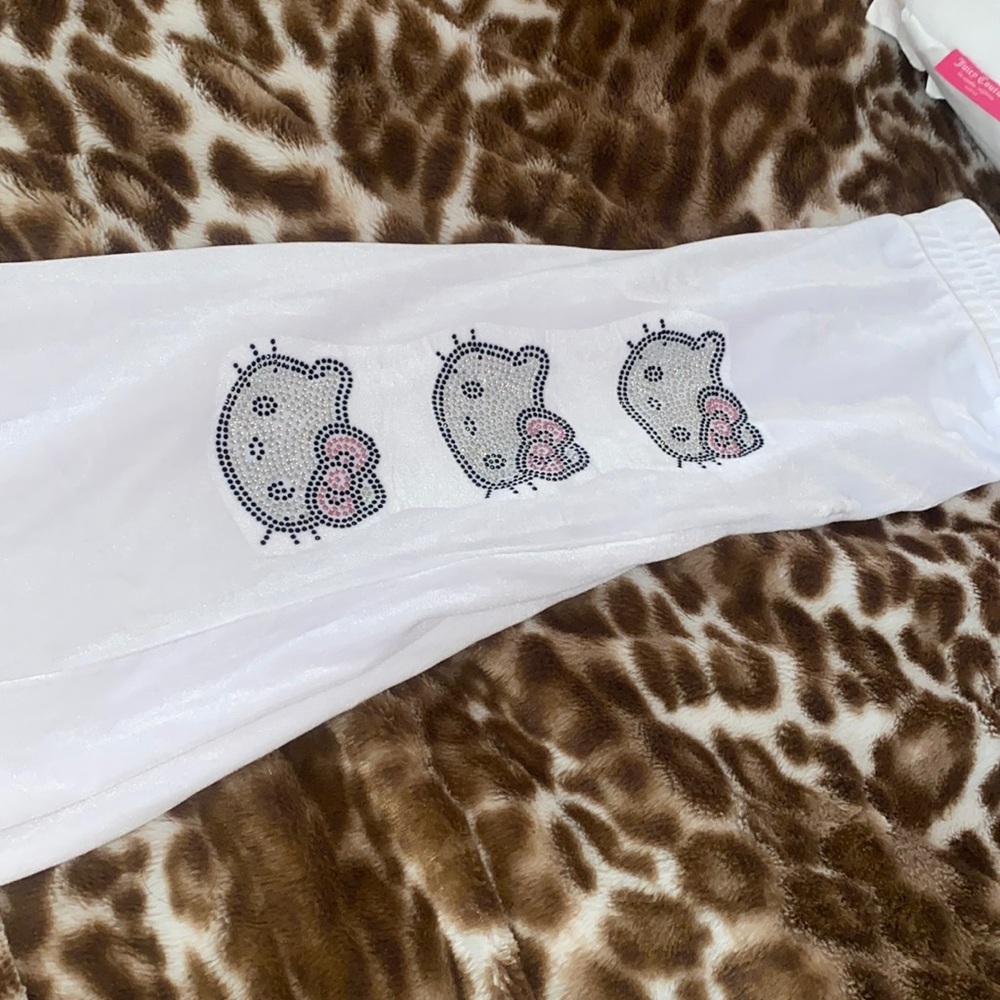 Hello kitty x forever 21 white velvet rhinestone hello kitty pants